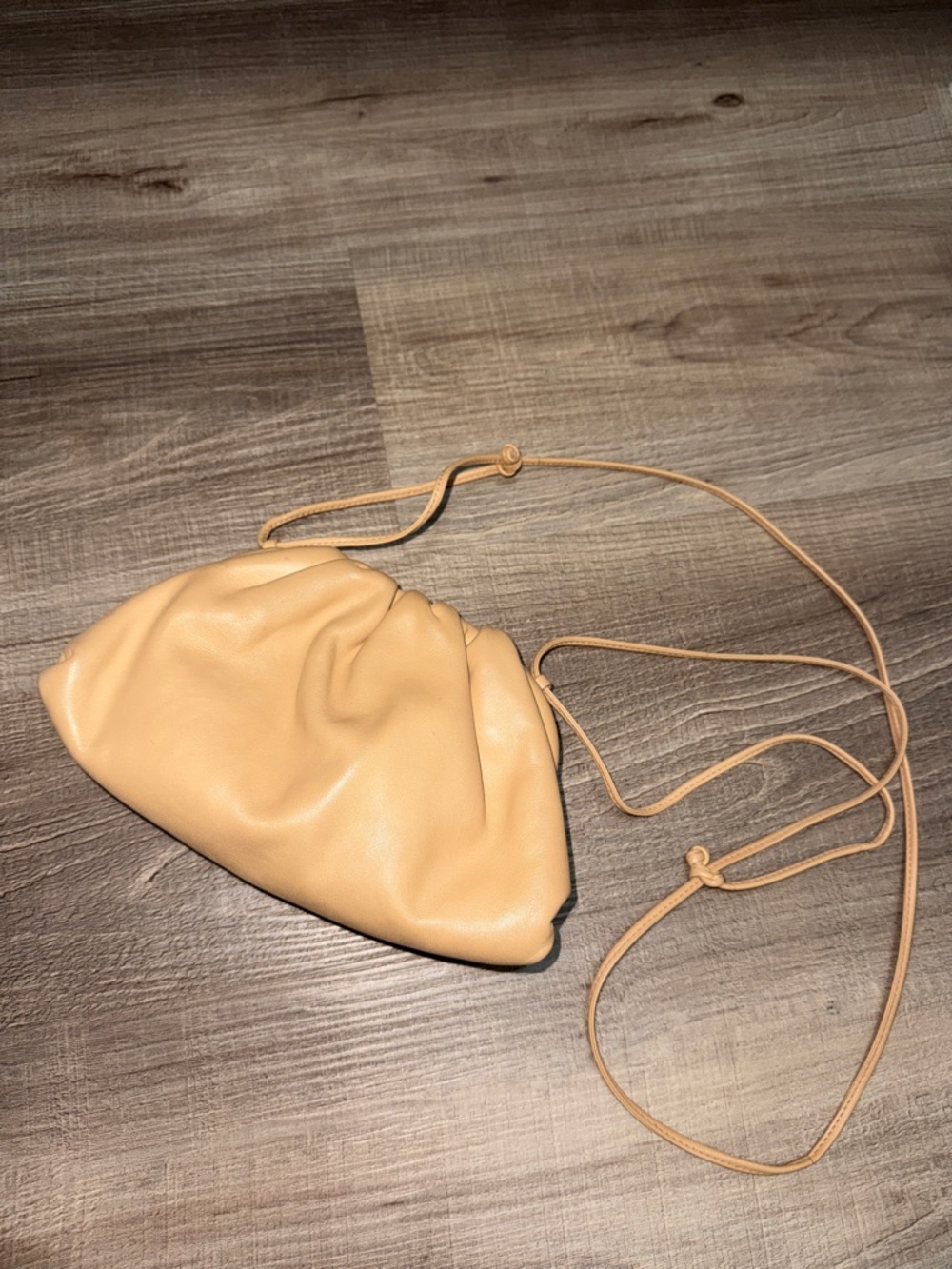 💛 💯 AUTH BOTTEGA VENETA MINI POUCH BAG BEIGE TAN💛